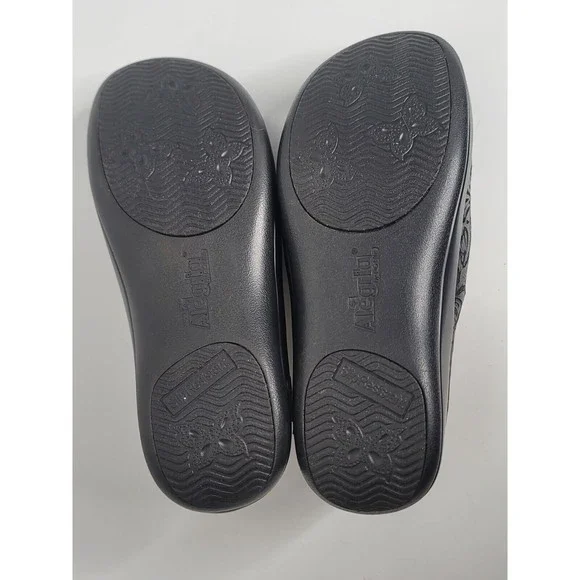 Alegria Womens Leather Clogs Shoes Black Embossed Slip On Casual EU 36 US 6.5 - Picture 8 of 9